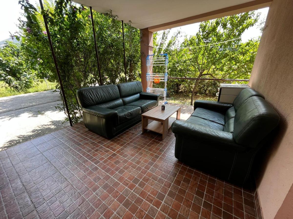 Green Place Bar Bagian luar foto